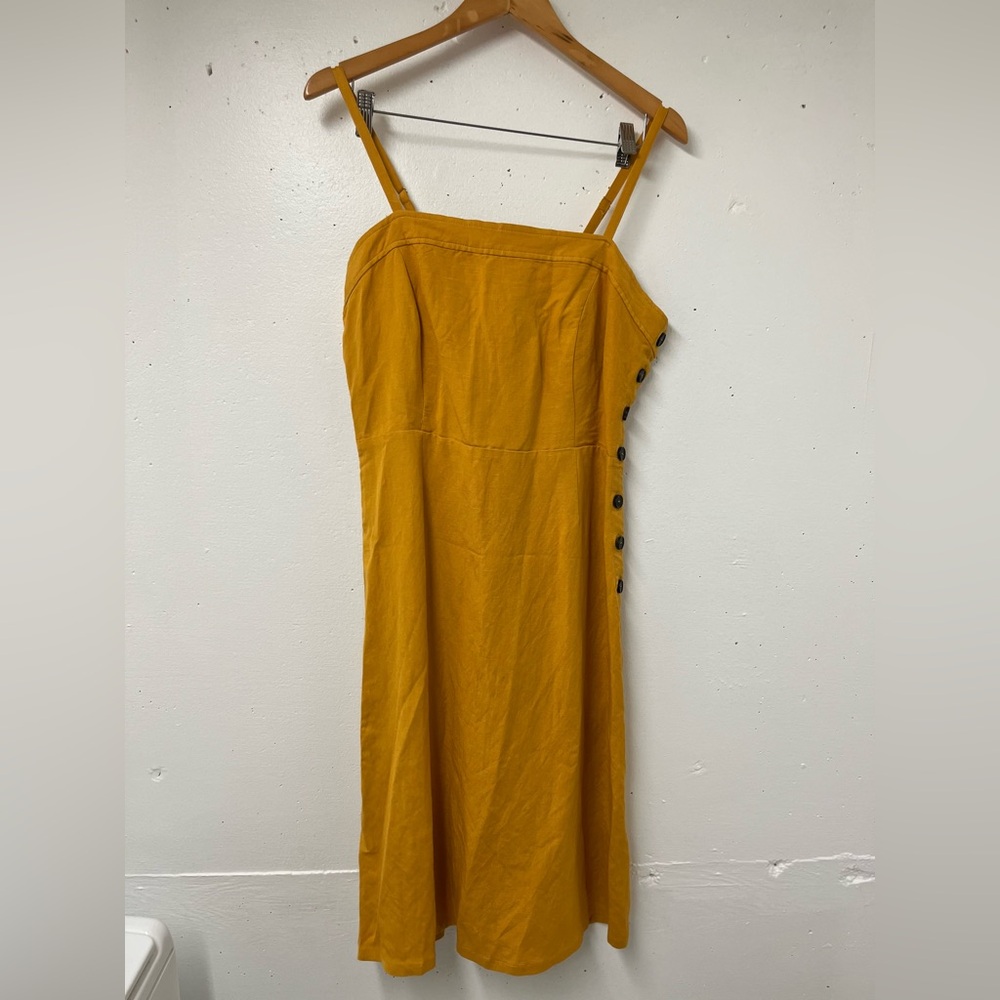 HD yellow linen Anthropologie dress